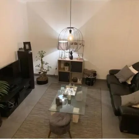 Maison Spatieuse Et Calme, Terrasse + Jardin Сasa de vacaciones